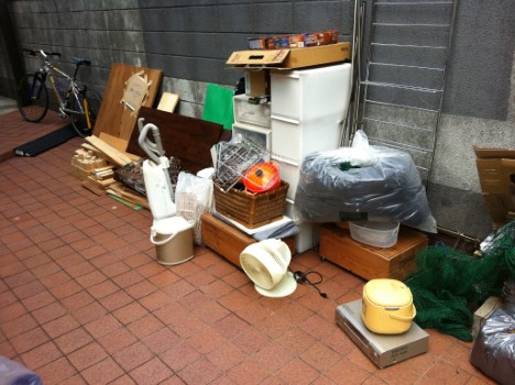 埼玉県春日部市での家具や雑貨類の不用品回収