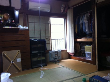 東京都足立区での遺品整理事例での和室のビフォアー
